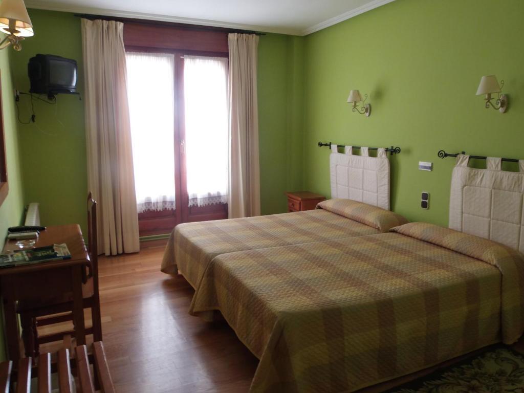 Hostal-Restaurante San Antolin Tordesillas Buitenkant foto